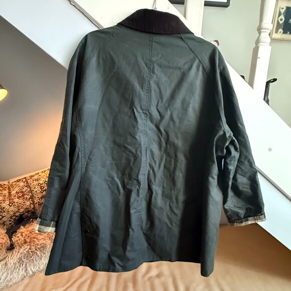 Barbour Beadnell Waxed Cotton Jacket (Sage, 1X) - Picture 5 of 5